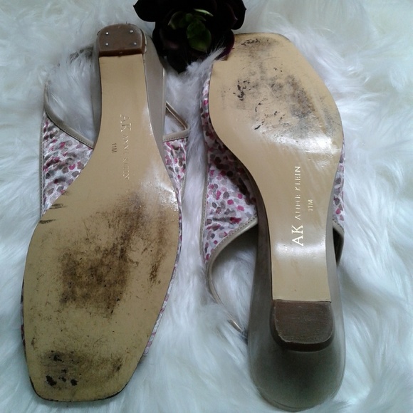 Anne Klein Bowtie Slingback Sandal - Picture 3 of 7